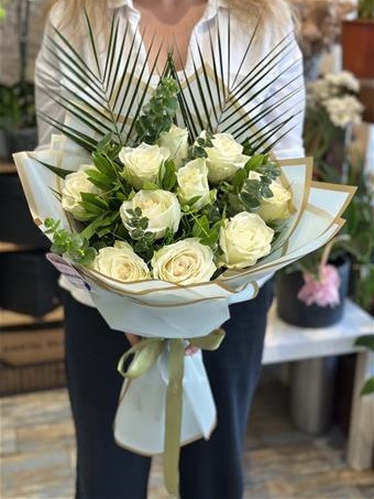 10 Adet İthal Beyaz Gül